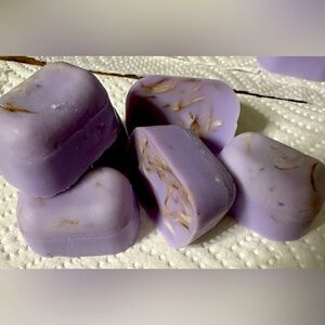 6 pack Large size super wax melts. Floral garden scent.